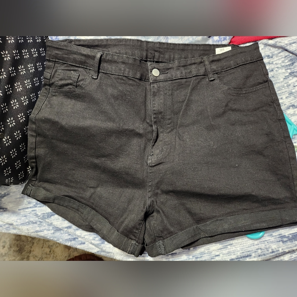 Shein black shorts 3XL